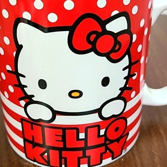 Hello Kitty Mug, Red & White Polka-dots & Stripes - Picture 4 of 6